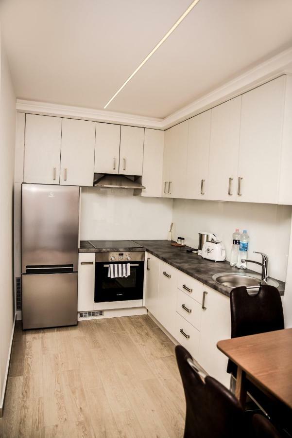Centrum Apartman Цеглед Экстерьер фото